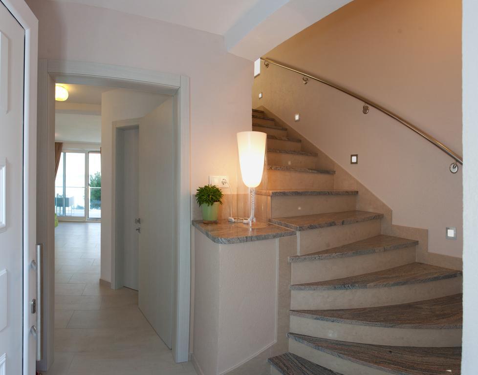 Apartments Villa Anamaria Trogir Exterior foto